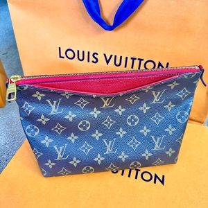 Louis Vuitton Pallas Cosmetic Beauty Pouch Pochette